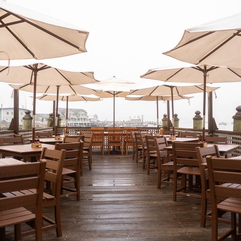 27 Fathoms Waterfront Grille