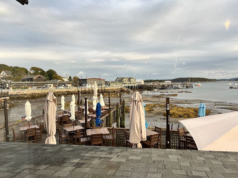 27 Fathoms Waterfront Grille photo 3