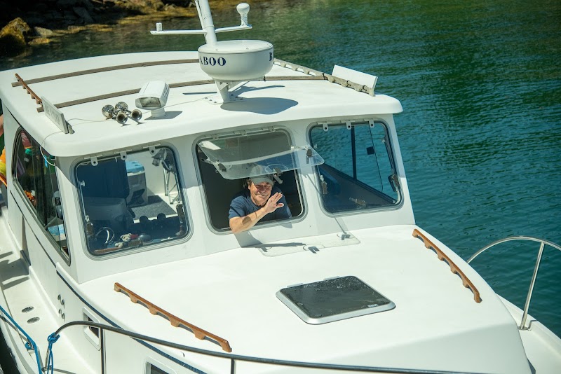 An Oceanville Cabin & Harbor Tours photo 2