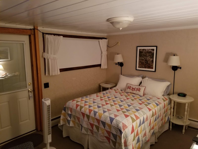 Burgess Bed & Bath photo 2