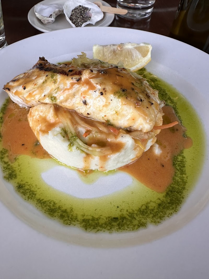 Fin and Fern photo 2